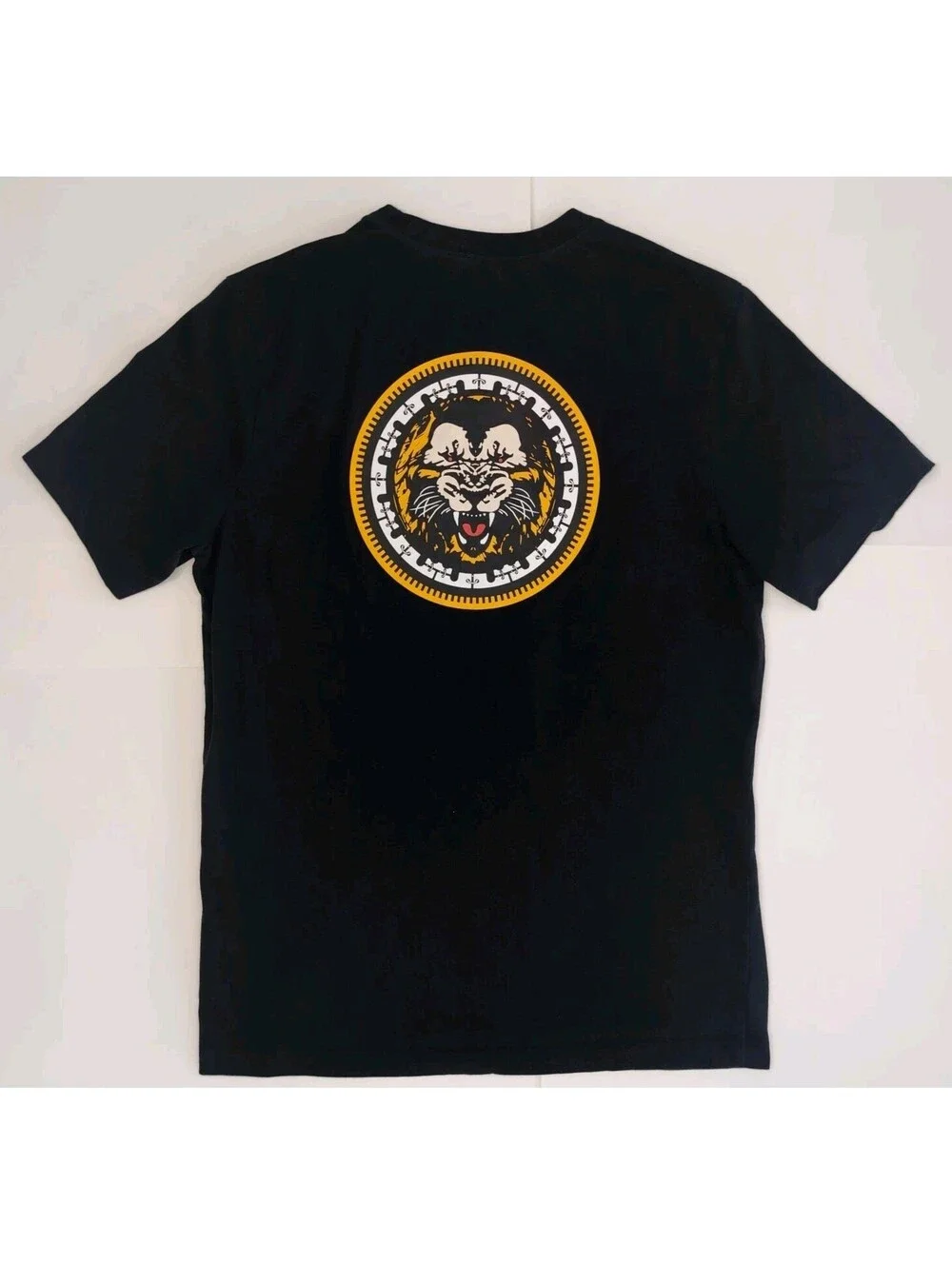 Nike LeBron James Strive For Greatness Lion Graphic Dri-FIT T-Shirt Black Medium